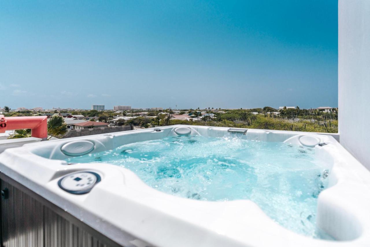 Gray Door Apartments - Adults Only Palm Beach Eksteriør bilde